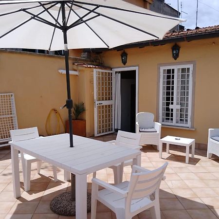 Attico Con Terrazza Santa Cecilia Lejlighed Rom Eksteriør billede